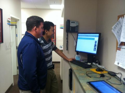 Dr. Kieckbusch trains Dr. Tran, Nevada sports medicine fellow