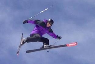 Avid skier returns to slopes after knee injury thumbnail