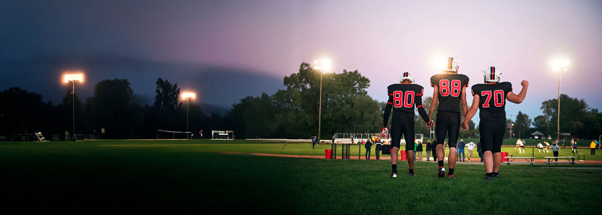football players on the field